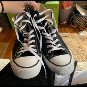 Size 9 Black Hightop converse
